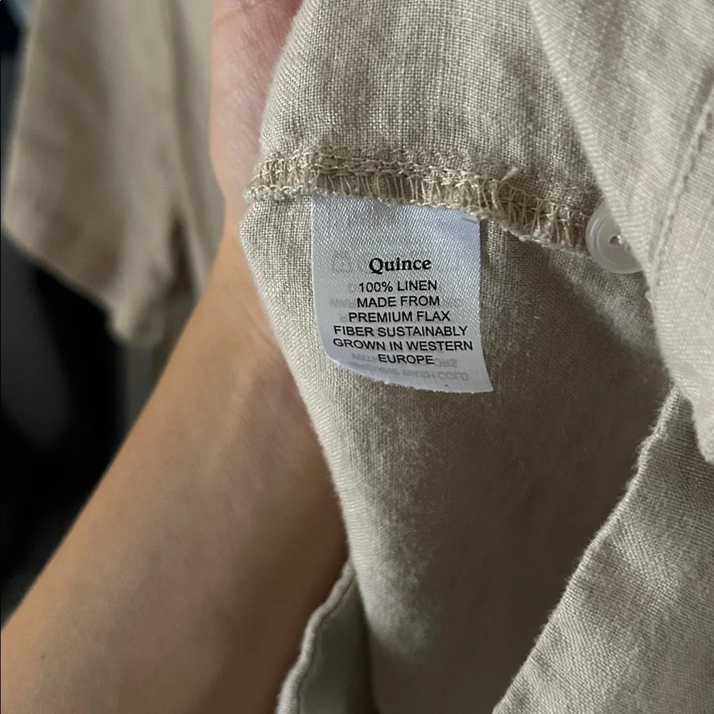 Quince light brown/tan button up linen shortsleeve - Picture 2 of 6